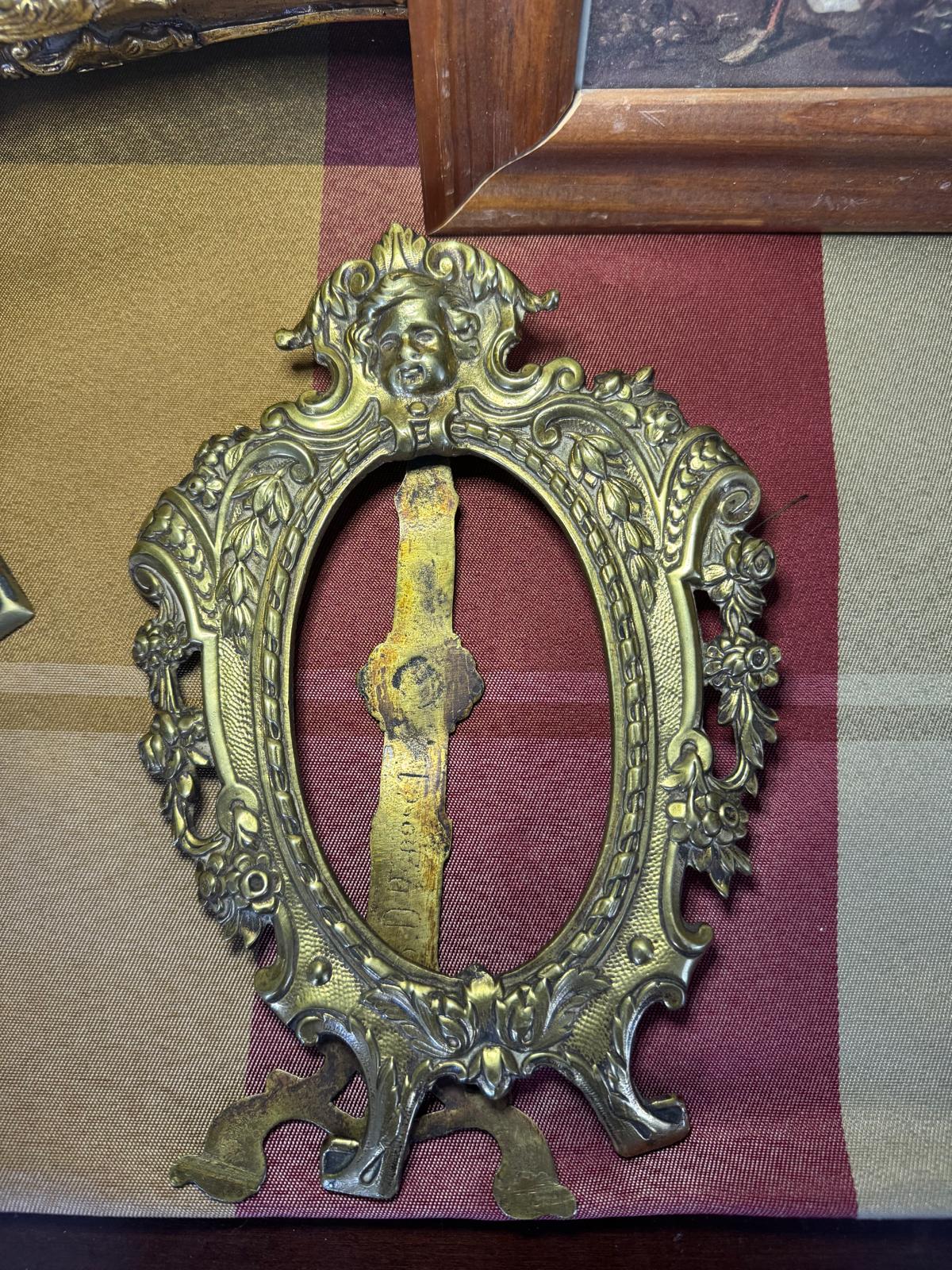 Antique French Brass Oval Photo Frame with Cherub – Art Nouveau Victorian Era - Workshop & Study