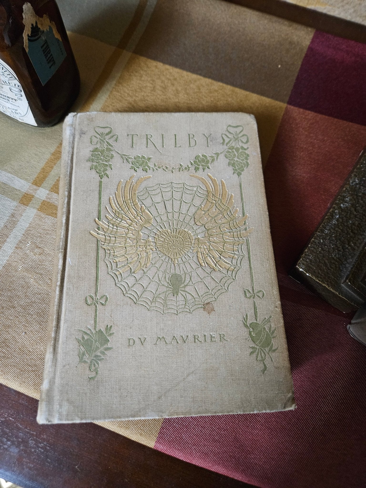 Antique 1894 Trilby by George du Maurier – Illustrated Art Nouveau Cloth Hardcover - Workshop & Study