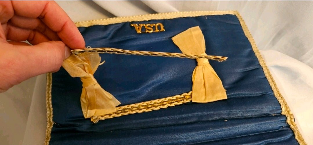 World War I Patriotic Silk Textile Set – “Serving Our Country” Banner & “Remember Me” Pillow Cover (c. 1917–1919) - Workshop & Study